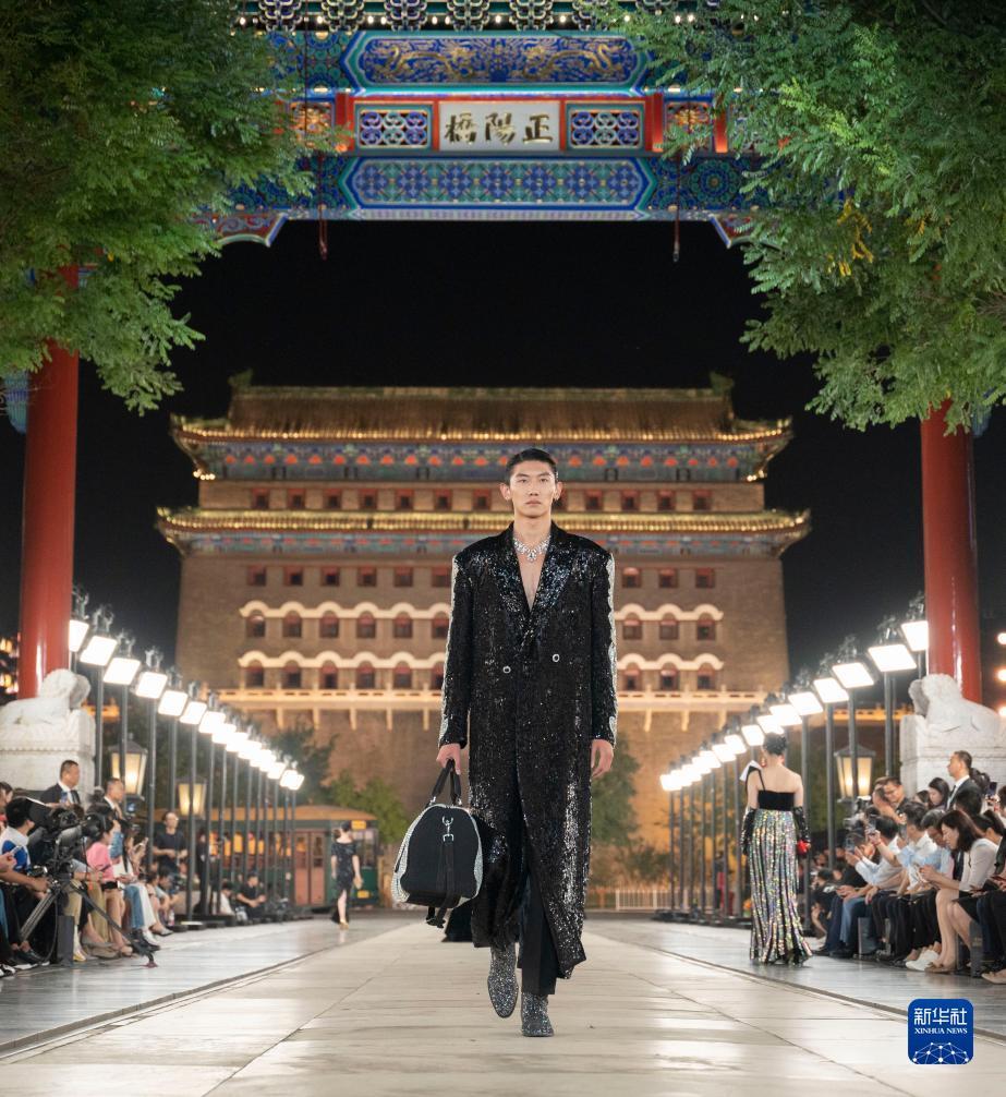 万美娱乐登录